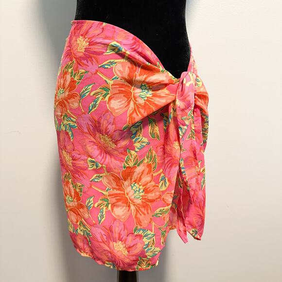 Beach Riot Melanie Sarong Miami Peony Colorful Tropical Floral Sarong Size OS - Picture 4 of 6